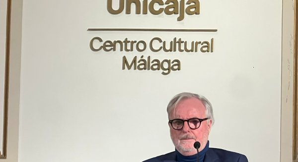 Karl Von der Ahé asegura que Málaga es 'el lugar ideal' para mostrar la exposición de Gianni Versace