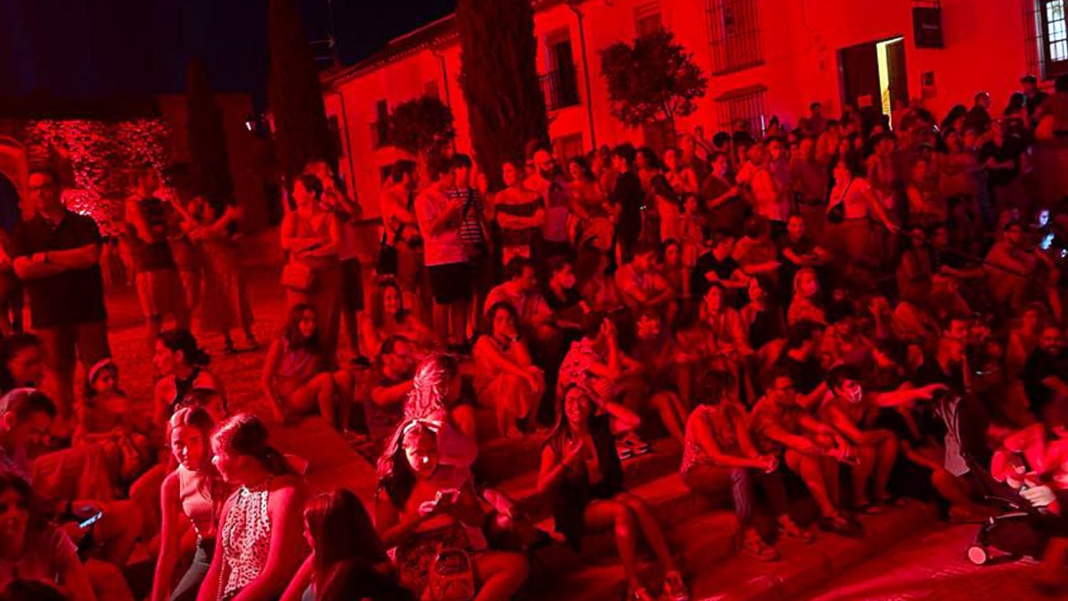 Más de 20.000 personas asisten a las actividades propuestas en la nueva edición del Antequera Light Fest
