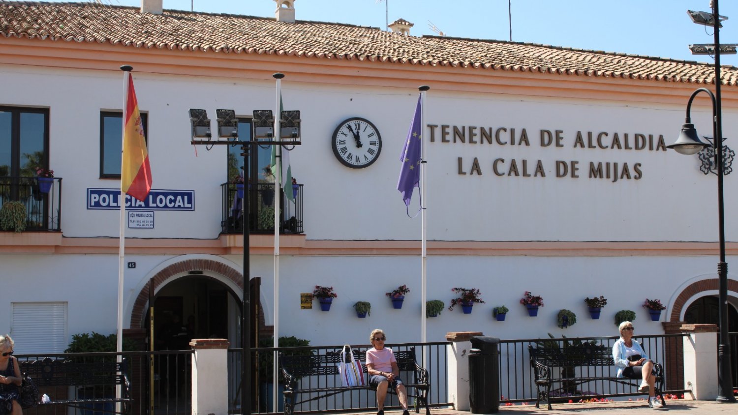 El Departamento de Extranjeros de Mijas atendió más de 28.000 consultas durante 2024