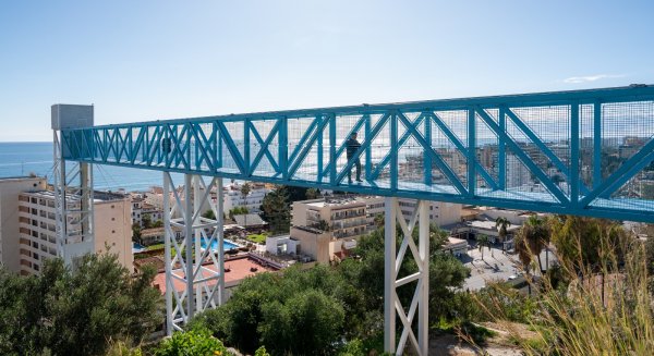 Torremolinos regula el uso de los ascensores municipales con descuentos y exenciones