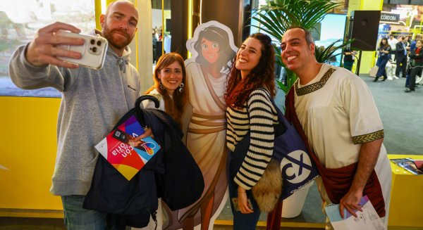 Rincón de la Victoria promociona las rutas gamificadas y sus recursos turísticos en FITUR a través del concurso #DescubreRincon 