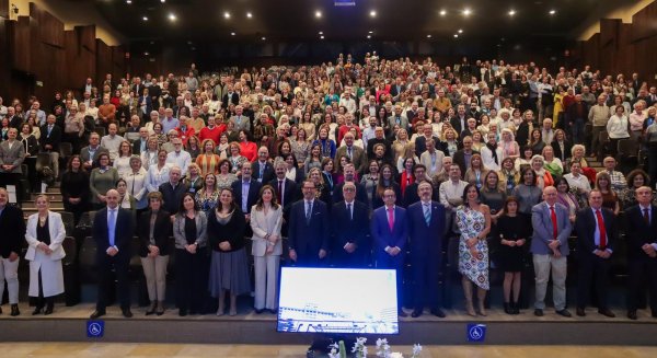 El Hospital Regional Universitario de Málaga rinde homenaje a su personal jubilado de los últimos tres años