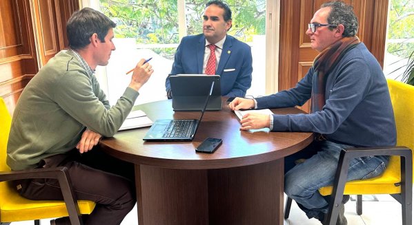 La Mancomunidad aborda con Ecovidrio la renovación de los más de 3.500 contenedores verdes de la Costa del Sol