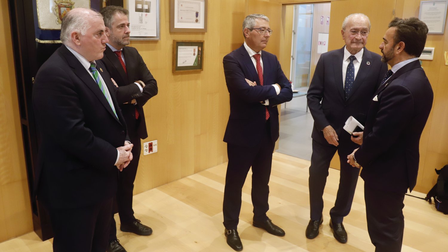 La Diputación celebra un encuentro de responsables de la Cámara de Cuentas de Andalucía con alcaldes y secretarios