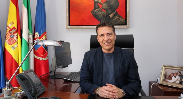 Torrox ha reducido sus cifras de desempleo a pesar de haber incrementado su población en el último año