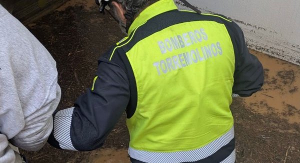 Los bomberos realizan una veintena de actuaciones en Málaga por las fuertes lluvias y viento