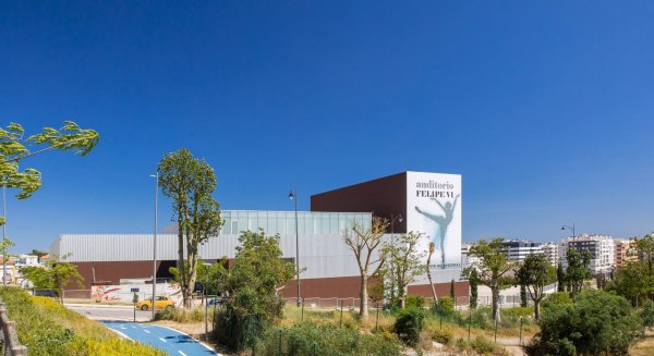 El Ayuntamiento de Estepona saca a licitación la gestión y explotación del teatro auditorio Felipe VI