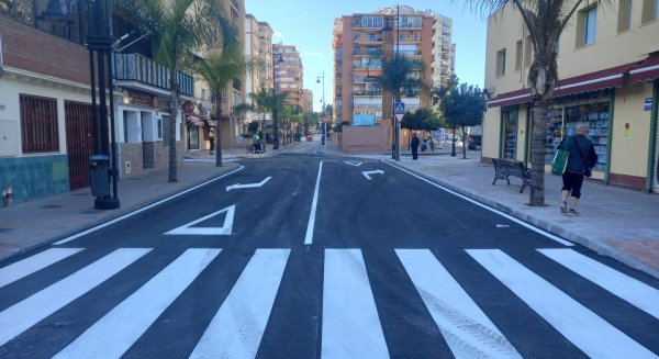 Concluye en Fuengirola la reordenación del tráfico en la parte final de la avenida de Acapulco