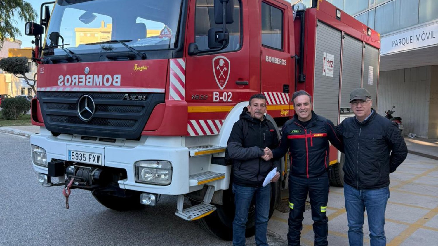 El CPB de la Diputación de Málaga cede un camión de bomberos a Melilla tras perder dos vehículos en un siniestro