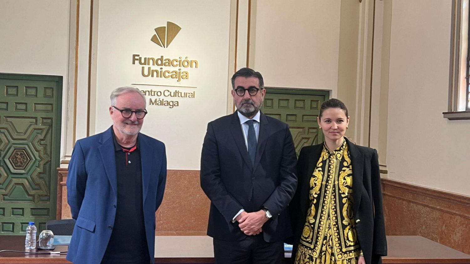 Fundación Unicaja acoge en su centro cultural una exposición sobre Gianni Versace y su legado en la moda