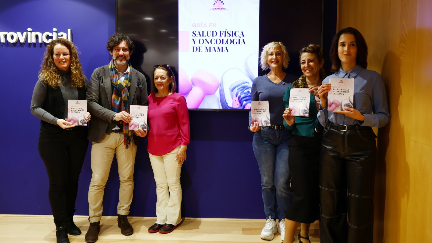 La Diputación de Málaga colabora con Asamma en la elaboración de un manual de ejercicios para mujeres afectadas por cáncer de mama