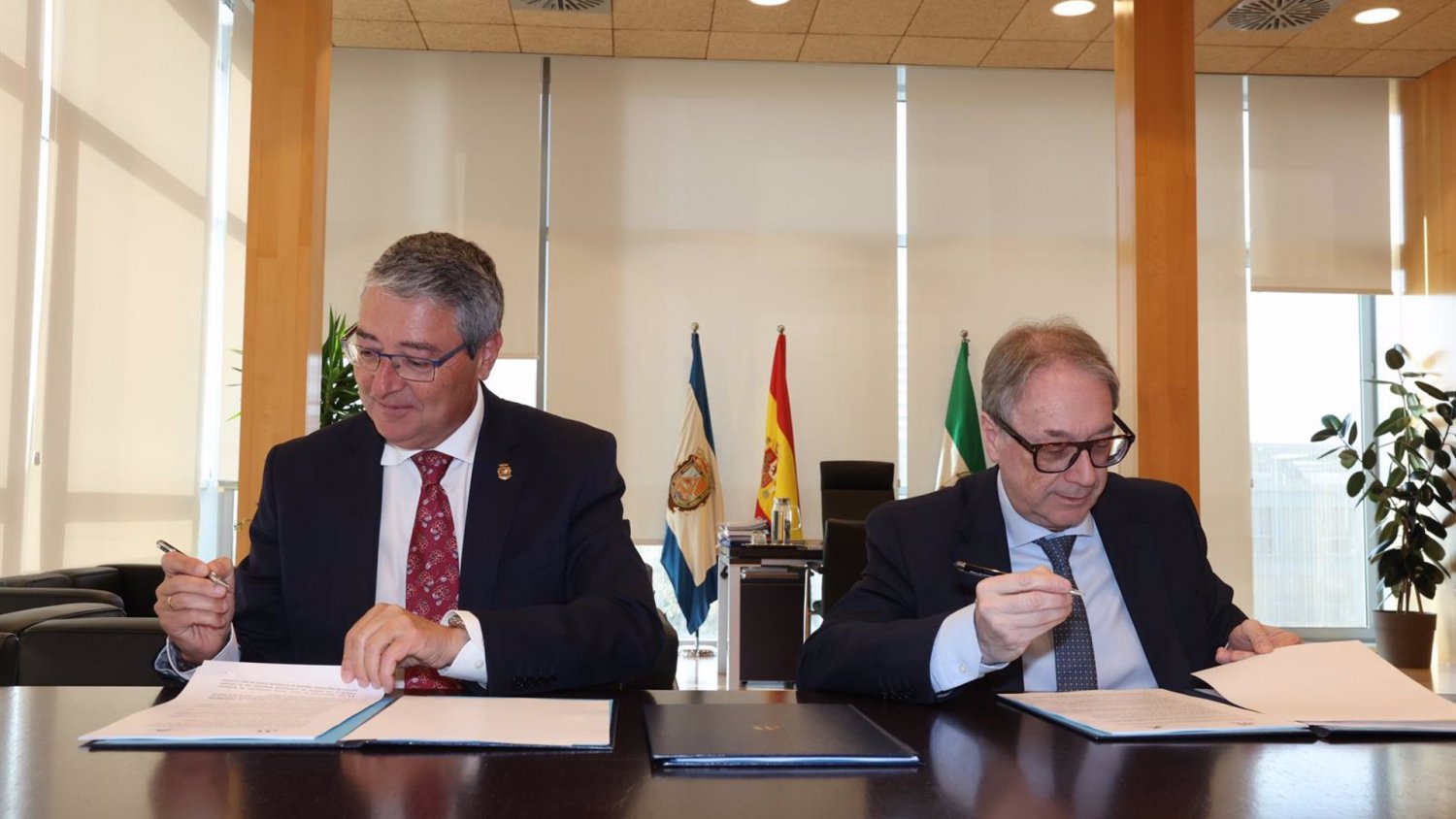 La Diputación y Fundación 'la Caixa' renuevan su compromiso y apuestan por la innovación social digital
