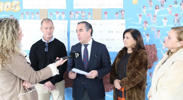 La Junta refuerza los centros de Marbella con 29 docentes y recursos económicos para atender al alumnado más vulnerable 