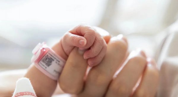 Más de 16.000 progenitores en Málaga disfrutaron de la prestación por nacimiento y cuidado de menor en 2024