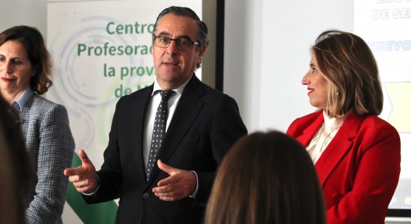 Educación organiza en Málaga la quinta mesa de FP Dual entre centros educativos y el sector empresarial