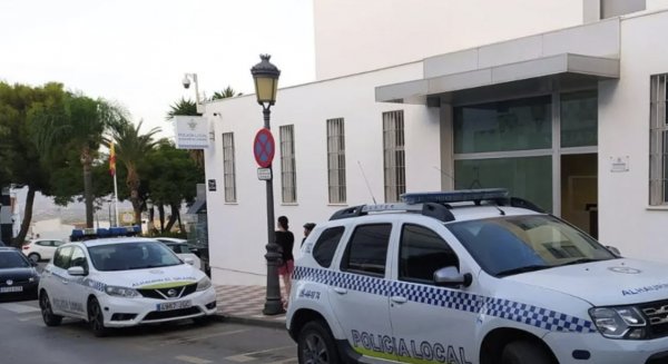 Encuentran a una mujer de 90 años y a su hijo de 60 fallecidos en su vivienda sin signos de violencia en Alhaurín el Grande