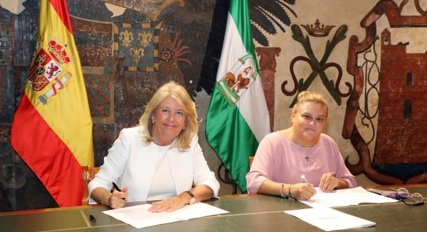 El Ayuntamiento firma un convenio de colaboración con la Hermandad Virgen del Carmen de Marbella