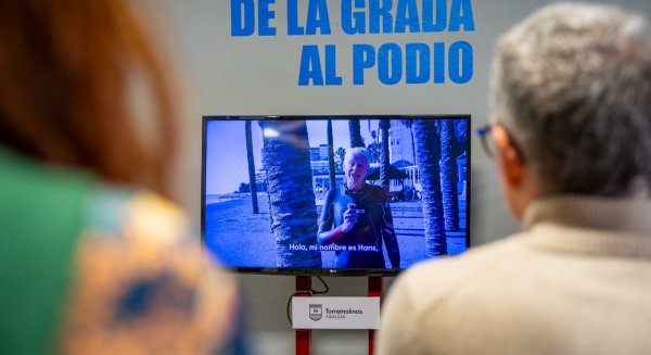 El Palacio San Miguel de Torremolinos acoge una exposición fotográfica contra la LGTBIFobia en el Deporte