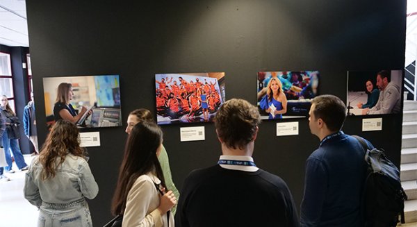 ‘La mujer en la comunicación deportiva’, protagonista de la nueva exposición de Galería Central de la UMA