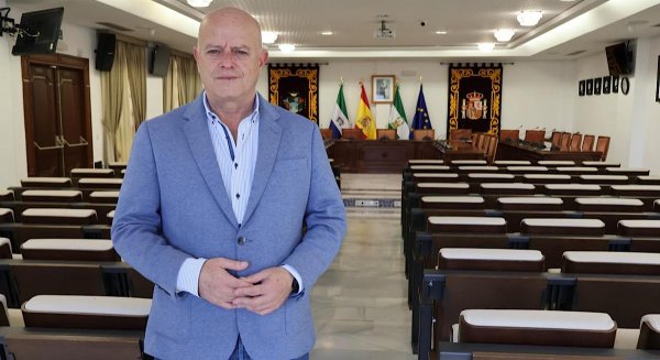 Vox Mijas denuncia el fracaso de las políticas de género y la falta de medios de la Guardia Civil