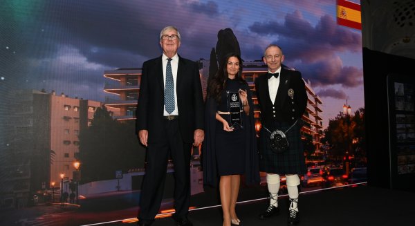 Jade Tower se alza ahora con el premio a  mejor ‘Hogar Inteligente’ del mundo y consolida Fuengirola como capital del ecolujo 