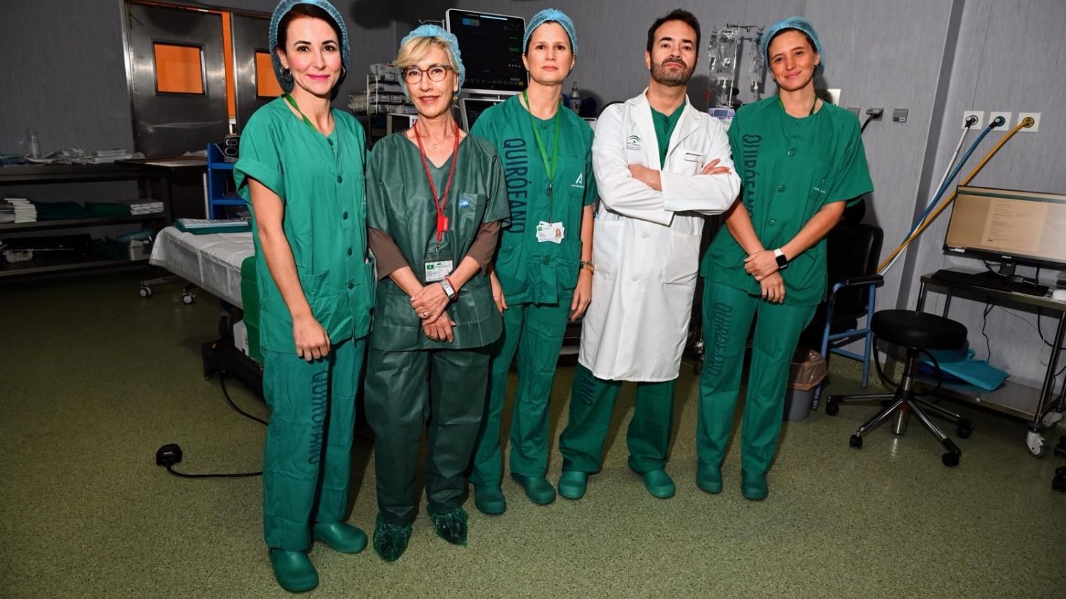El Hospital Clínico de Málaga es uno de los tres centros andaluces acreditados en técnicas para la recuperación auditiva