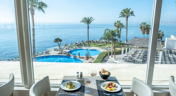 Aehcos prevé una ocupación hotelera del 72,84% para el Puente de Andalucía en Málaga