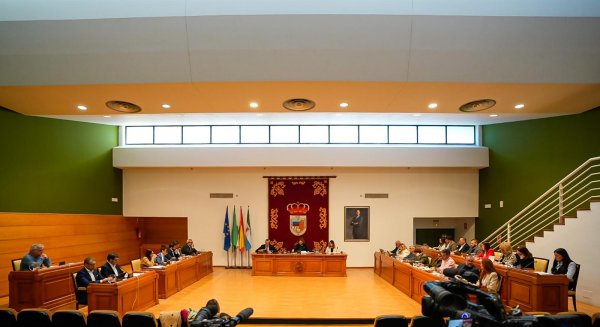Torremolinos aprueba una moción declarativa para reivindicar la consecución de la igualdad efectiva entre hombres y mujeres