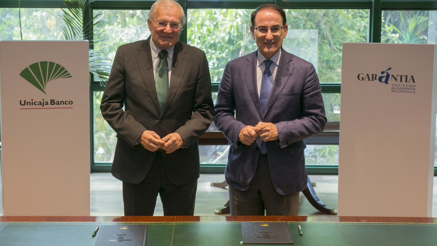Unicaja Banco y Garántia renuevan su acuerdo y destinan 160 millones de euros de préstamos con avales