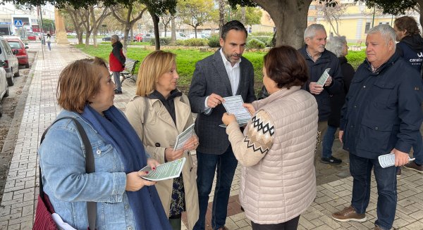 El PSOE de Málaga pide a Moreno Bonilla más personal para 'evitar el colapso de los centros de salud'