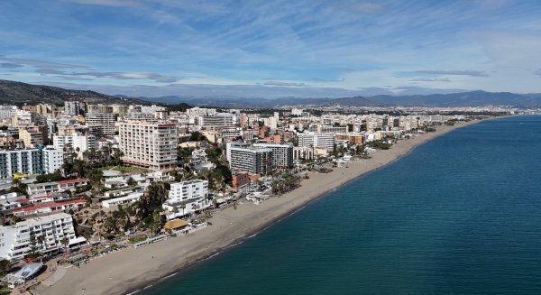 Torremolinos consigue por primera vez la bandera Ecoplayas para El Bajondillo y renueva las de Los Álamos, Playamar y La Carihuela