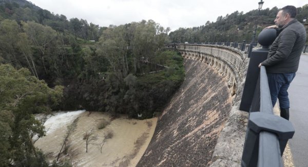 Activado el plan de emergencia en Málaga por la situación de embalses y ríos y tras atender una veintena de incidencias