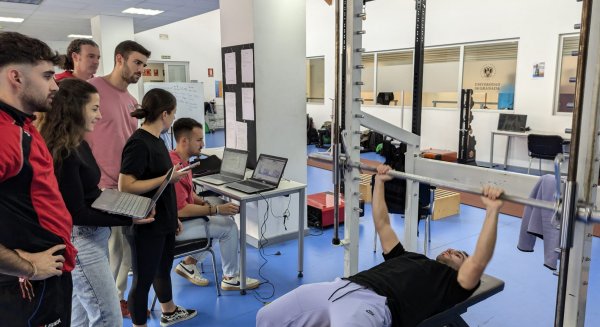 La Consejería de Cultura y Deporte apuesta por la formación de los profesionales del deporte