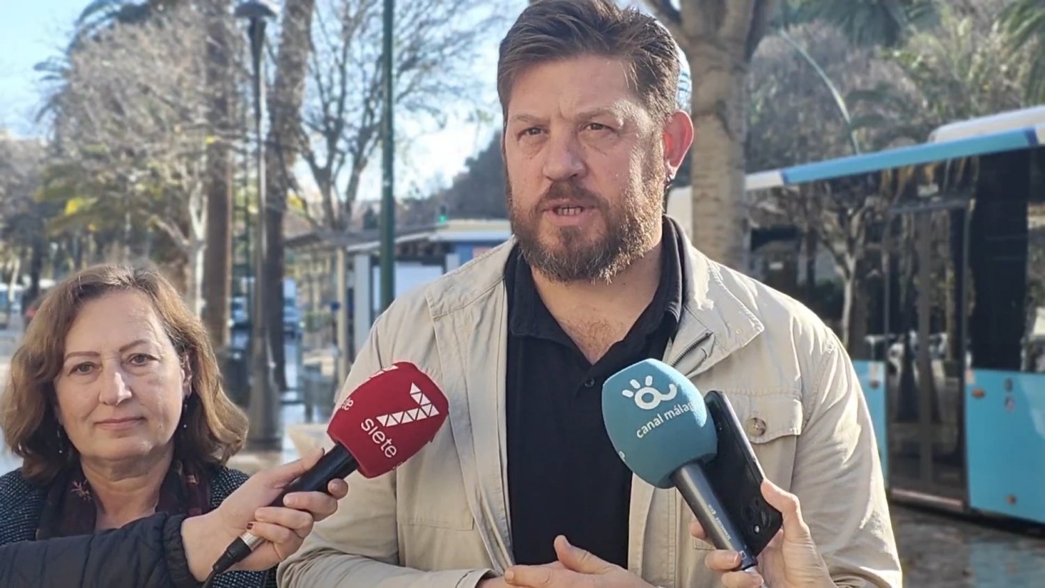 Con Málaga acusa a De la Torre de “vivir en una burbuja” tras afirmar que nunca ha utilizado un tren de cercanías o autobús interurbano