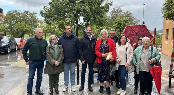 Pérez sobre la subida del autobús en Málaga: 'No puede costar 3€ ir entre barrios y a Fuengirola, cero'