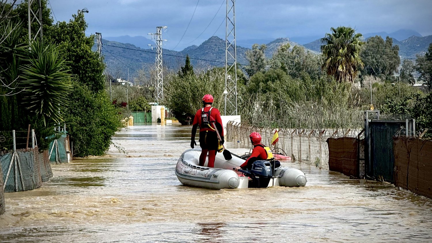 La borrasca Laurence deja una cuarentena de incidencias en Málaga por las fuertes rachas de viento e inundaciones en Campanillas