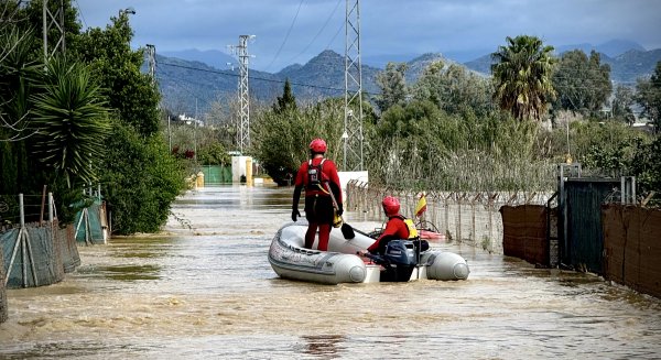 La borrasca Laurence deja una cuarentena de incidencias en Málaga por las fuertes rachas de viento e inundaciones en Campanillas