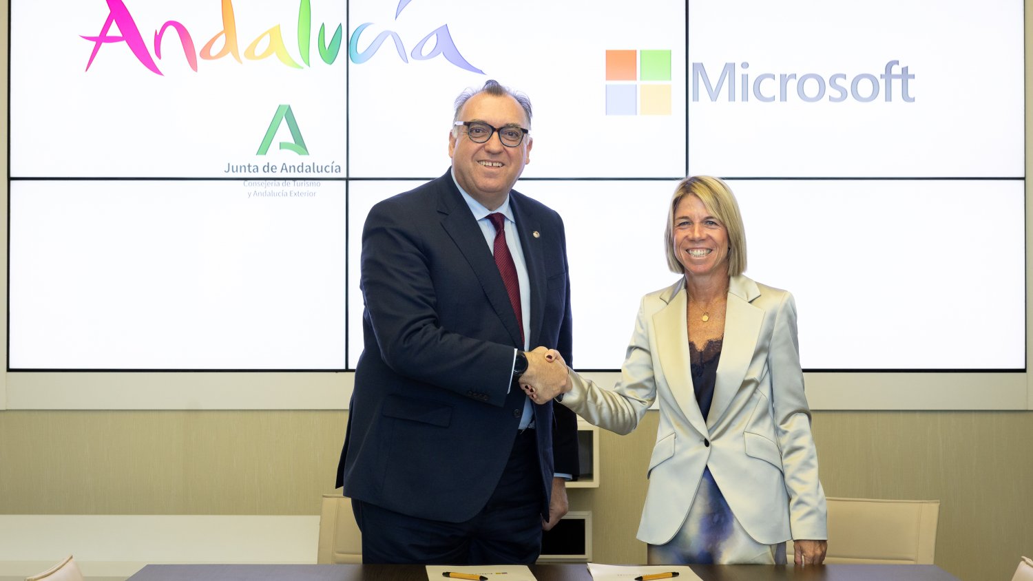 Los trabajadores del sector turístico andaluz tendrán acceso a una formación gratuita sobre Inteligencia Artificial
