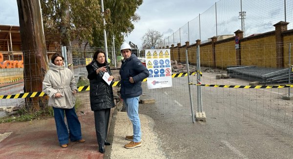 Comienza la actuación en la calle Guadalcobacín que se suma a la transformación completa de esta zona de Ronda