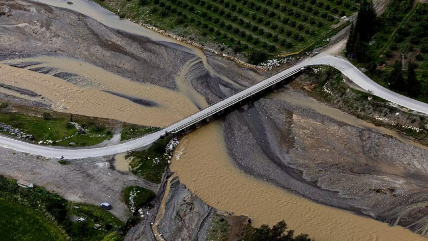 El desbordamiento del río Campanillas reaviva la demanda de encauzamiento