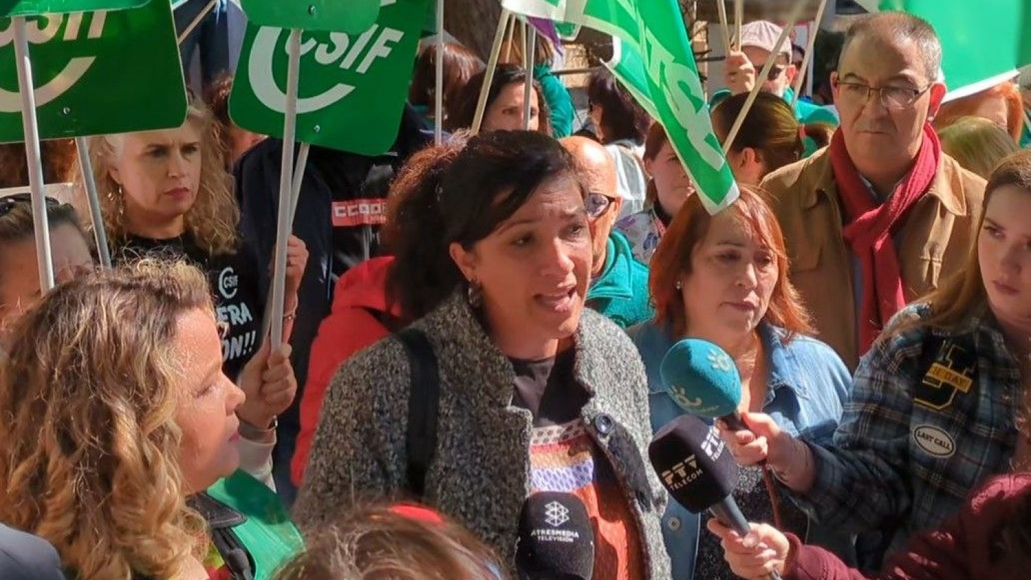 IU: “Los recortes del PP en la sanidad pública son violencia obstétrica e institucional contra las mujeres”