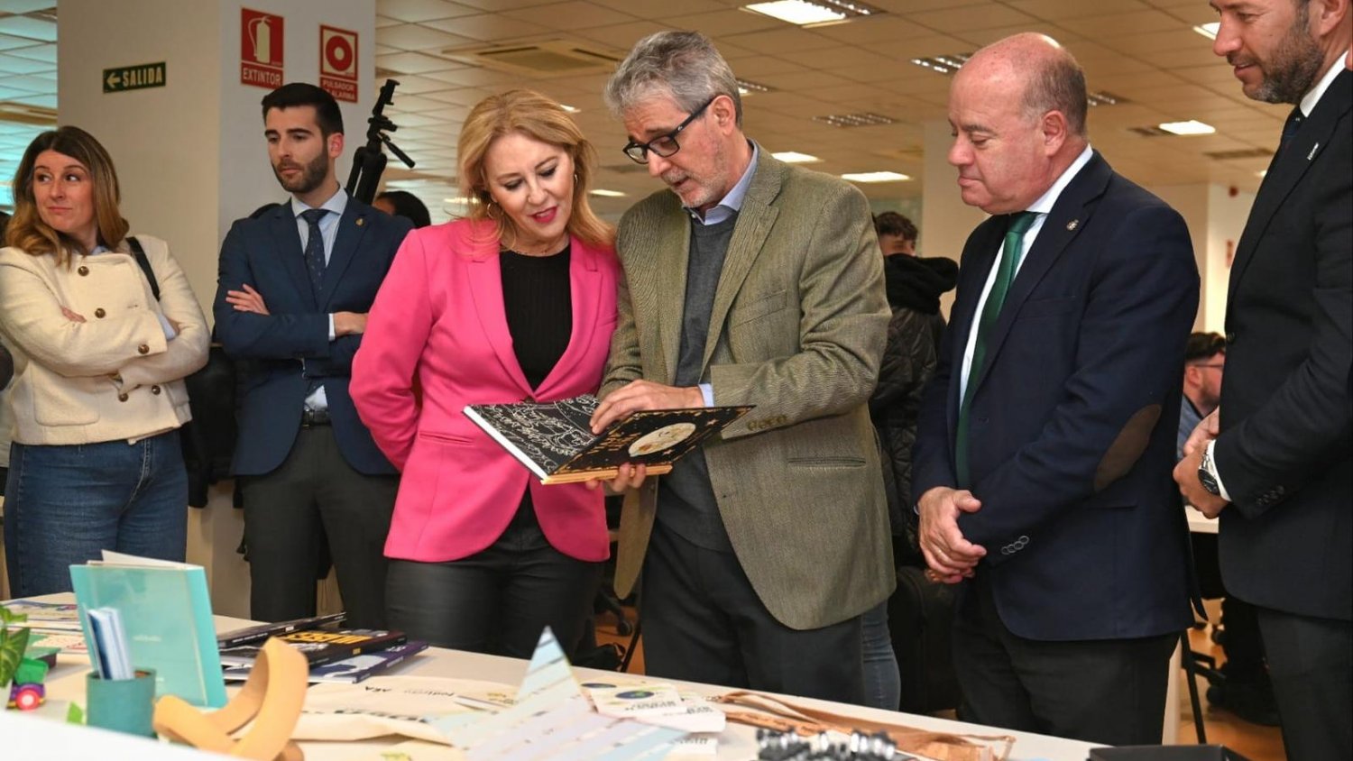 Economía aprueba 31 millones en incentivos para desarrollar 138 proyectos empresariales andaluces