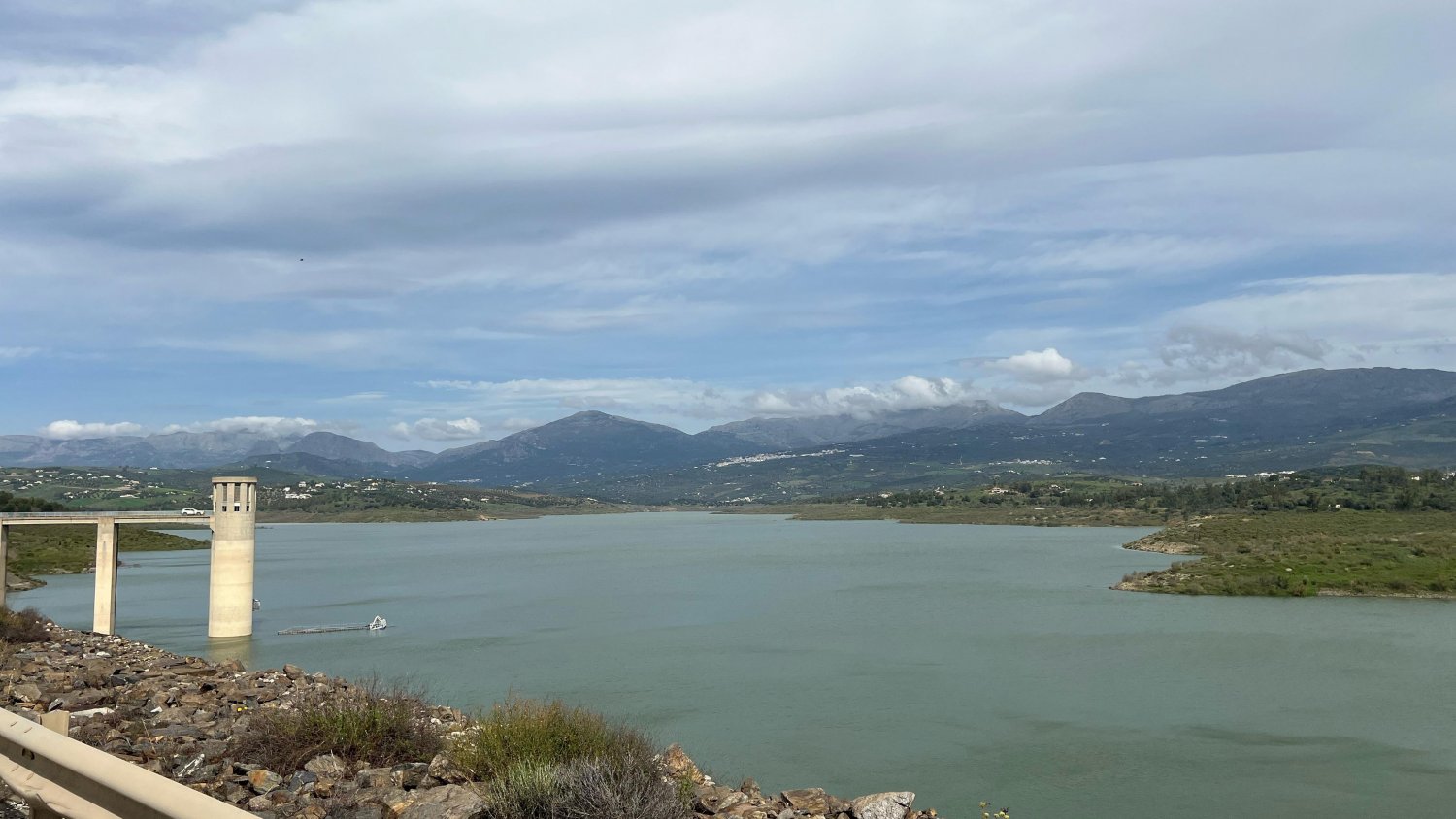 Relajación general de las medidas de ahorro para abastecimiento y riego agrícola en las Cuencas Mediterráneas por unanimidad 