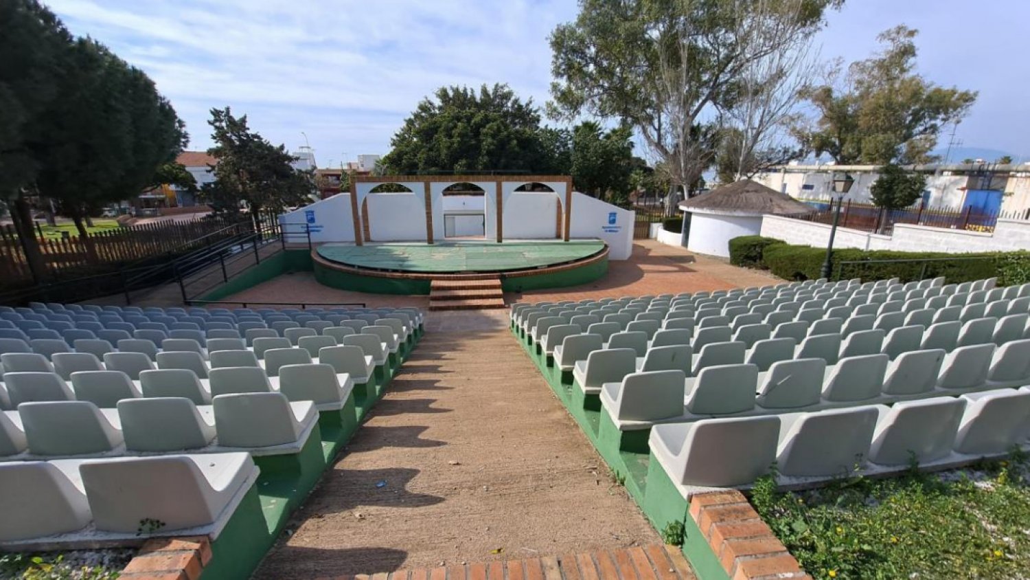 El auditorio municipal 'Curro Román' acoge la última función del programa de teatro infantil y familiar 'Los domingos en el Eduardo Ocón'