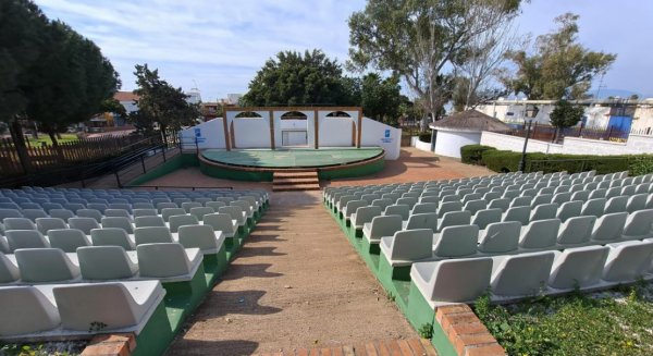El auditorio municipal 'Curro Román' acoge la última función del programa de teatro infantil y familiar 'Los domingos en el Eduardo Ocón'