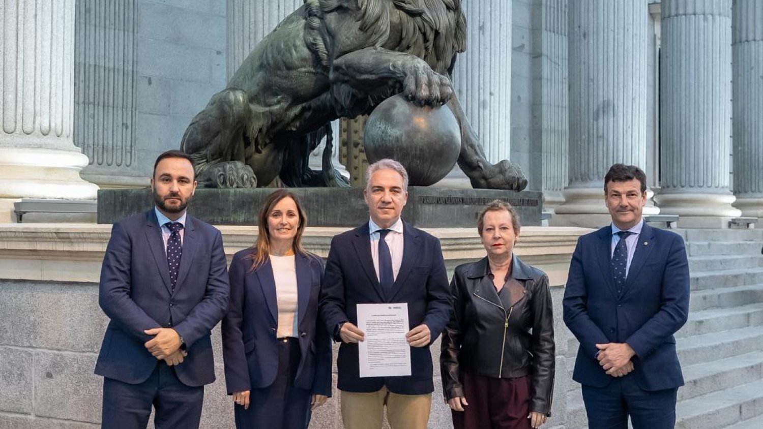 El PP pide frenar el desahucio de 127 vecinos de Torremolinos por la adquisición de terrenos de la Sareb