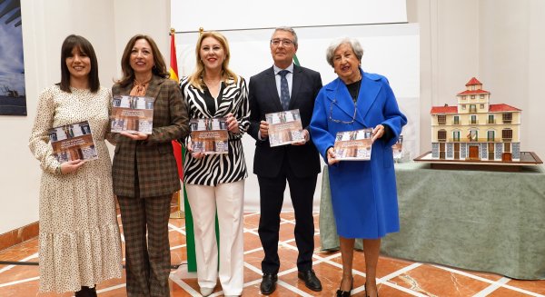 La Junta de Andalucía presenta un libro sobre la historia del edificio de la Delegación del Gobierno en Málaga