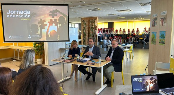 Las delegaciones territoriales de Desarrollo Educativo y Salud en Málaga presentan el Programa Educativo Soludable