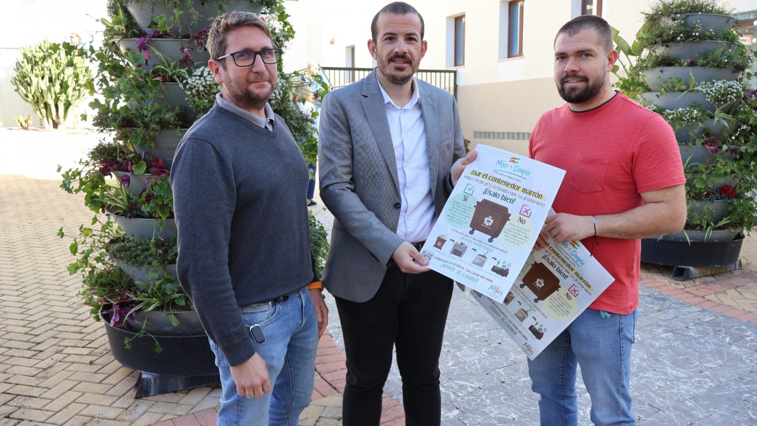 El Ayuntamiento de Mijas lanza una campaña informativa sobre el contenedor marrón para fomentar el reciclaje orgánico 