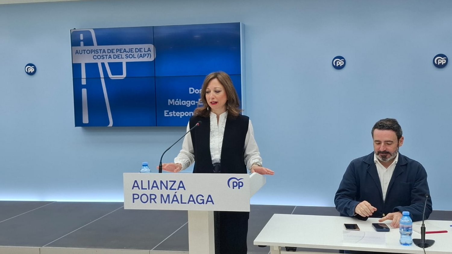 Patricia Navarro (PP) critica la falta de inversión del Gobierno en movilidad en Málaga